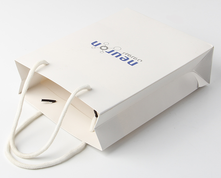 商務(wù)活動(dòng)必需品——商務(wù)紙袋 商務(wù)活動(dòng)必需品——商務(wù)紙袋