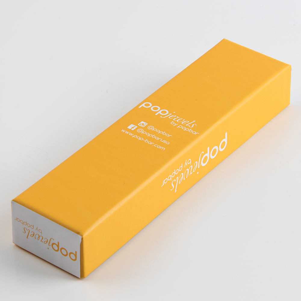 香水盒的制造商隨便一提的2個點就畫出了這幾年的搭配重點 香水盒的制造商隨便一提的2個點就畫出了這幾年的搭配重點