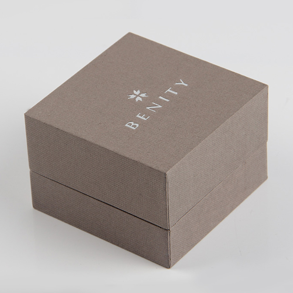 這個短板導(dǎo)致中纖板慢慢淡出了手表包裝盒廠市場 這個短板導(dǎo)致中纖板慢慢淡出了手表包裝盒廠市場