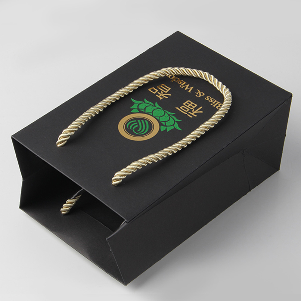 珠寶首飾紙袋設(shè)計(jì)為何避免使用特種紙呢 珠寶首飾紙袋設(shè)計(jì)為何避免使用特種紙呢